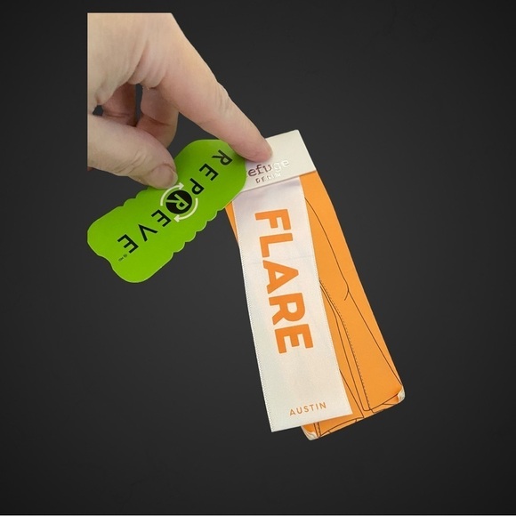 🍄Refuge Flare High Rise Jeans - Picture 4 of 6